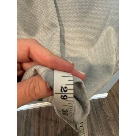 Men’s University of Michigan athletic quarter zip size medium - Picture 8 of 9